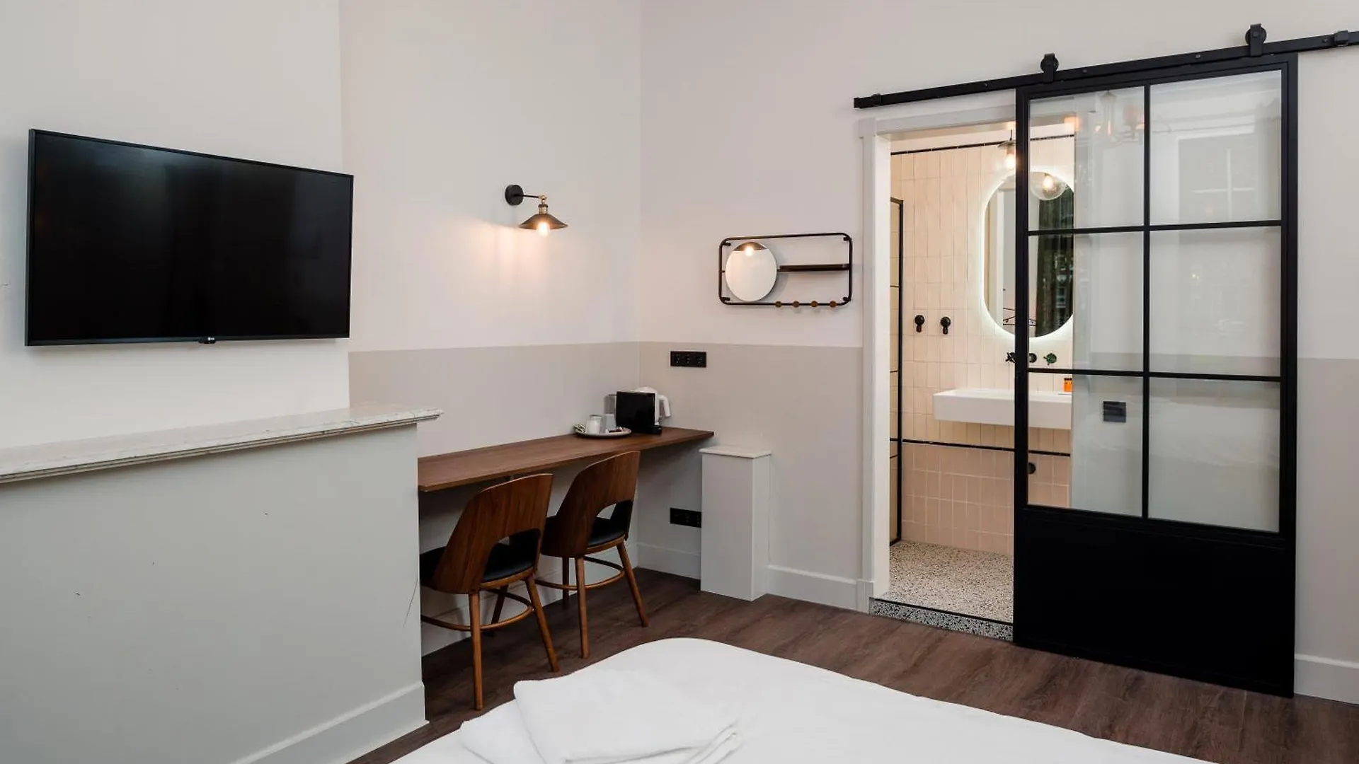 Hotel Mr.Lewis Rotterdam